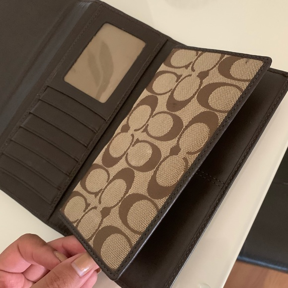 Coach Signature Collection Wallet - Picture 6 of 10